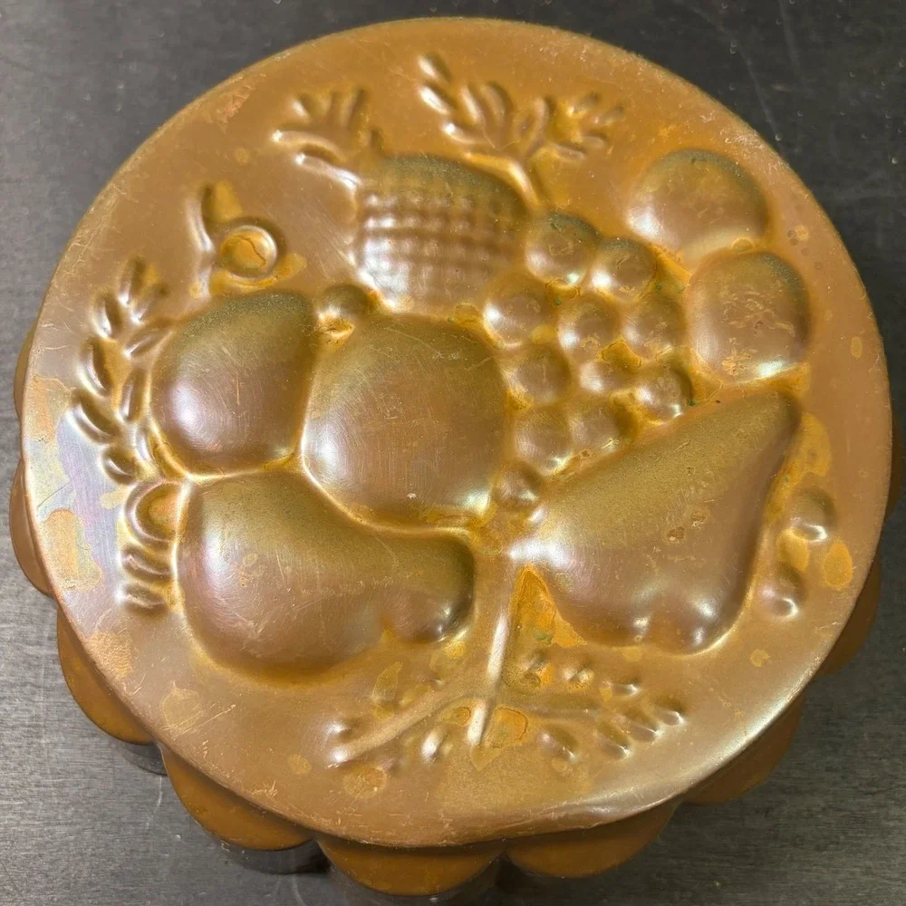 Vintage Copper Tone Aluminum Fruit Harvest Jello Cake Mold 6 Inch Round